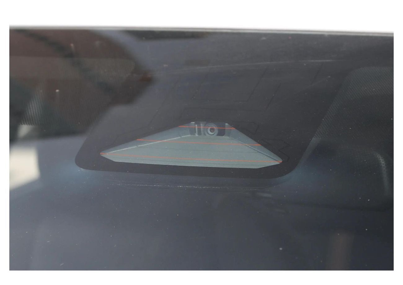 تويوتا ليفين LUXUARY