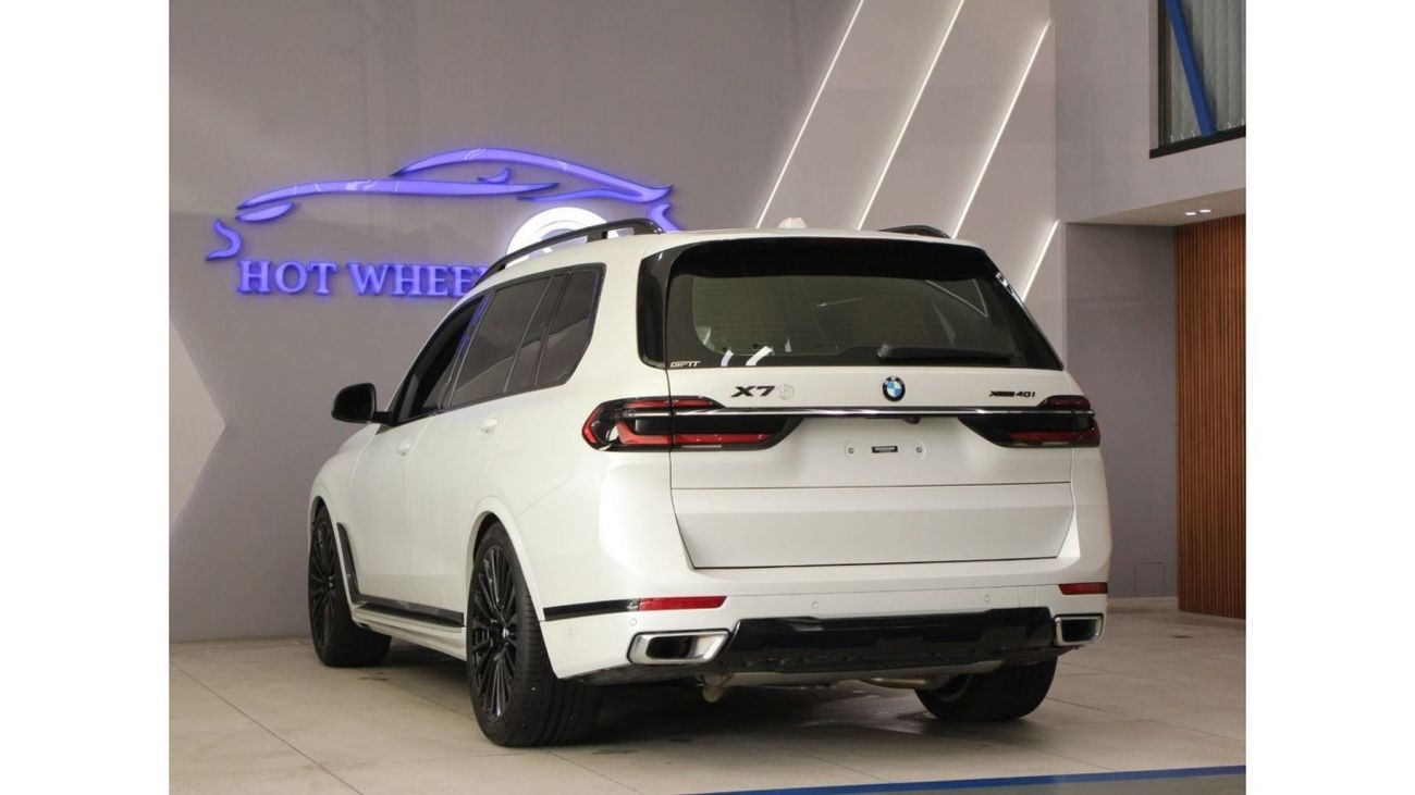 Used BMW X7 2023 for sale in Dubai - 702316