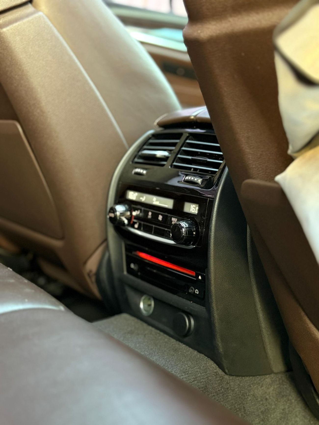 BMW 530i Luxury M Sport Package 2.0L