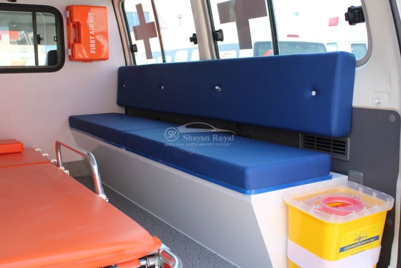 Toyota Land Cruiser LHD LC78 AMBULANCE 4.2L DSL V6 4WD 3DR MT 2025MY | FOR EXPORT