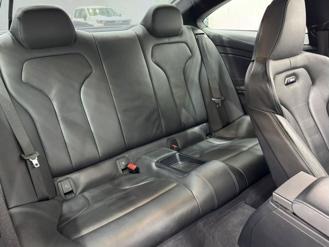 BMW M4 Std 3.0L 2019 BMW M4 Coupe, Warranty, April 2026 BMW Service Pack, Excellent Condition, GCC