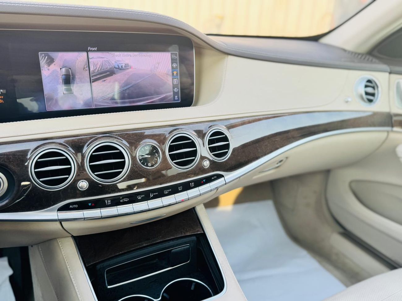 Mercedes-Benz S 560 Std 4.0L (463 HP)