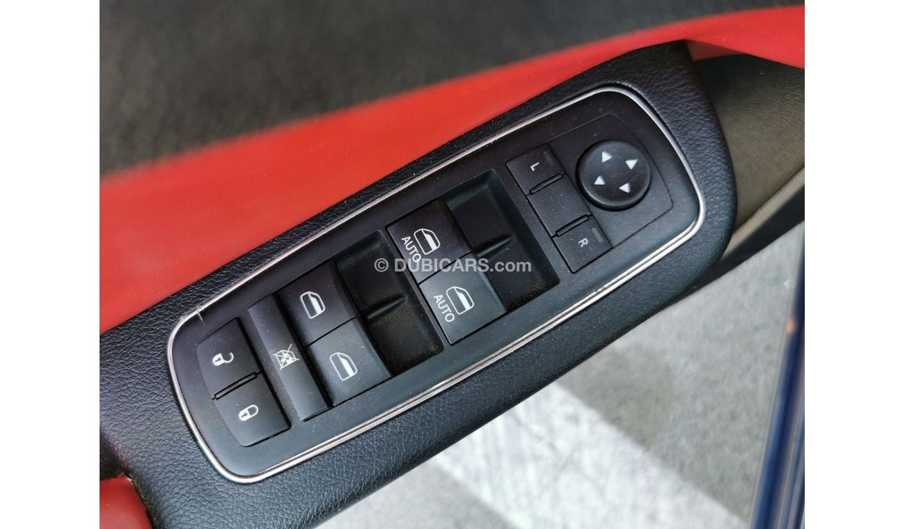 Dodge Charger R/T V8 / LOW MILEAGE / LOT#5468