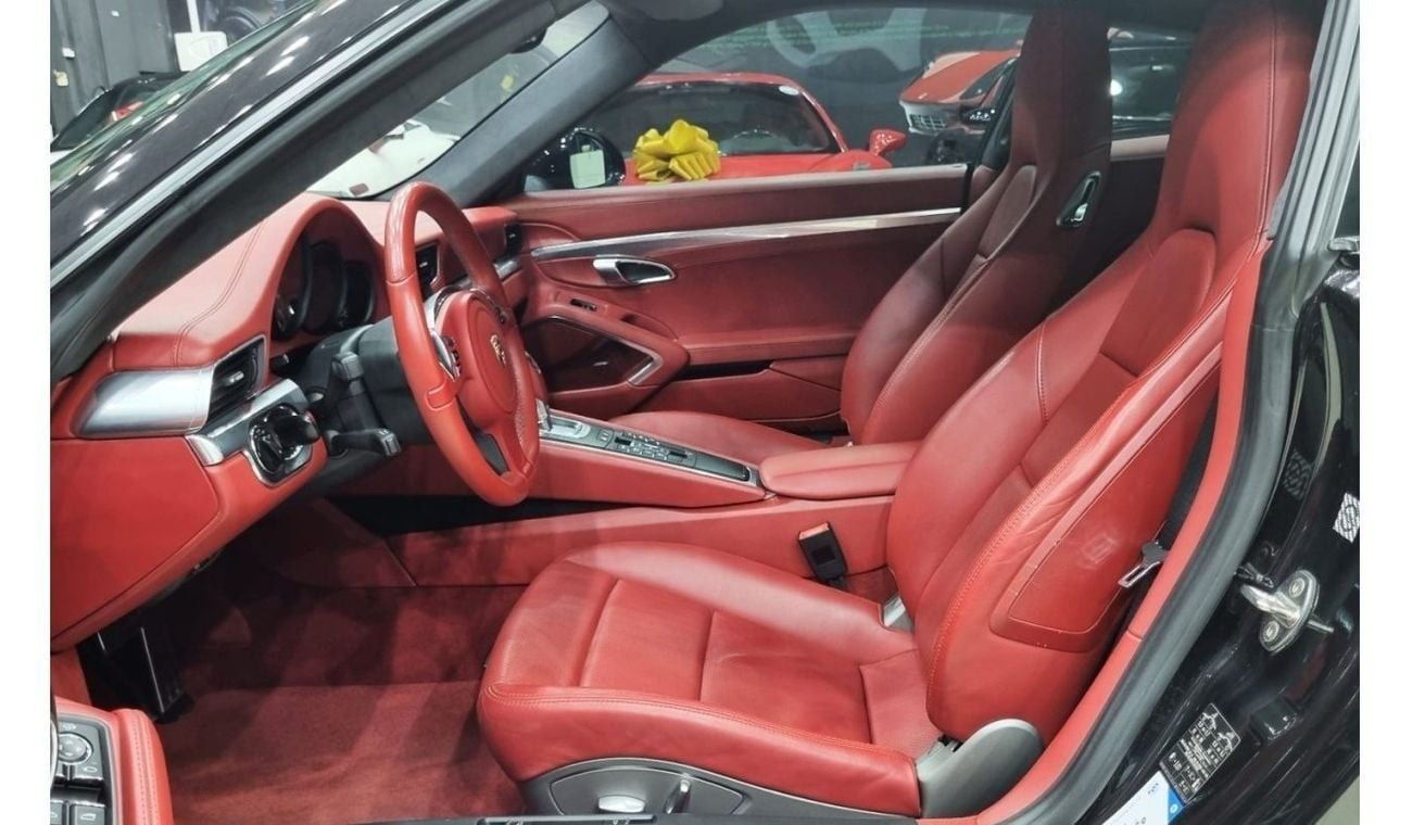 Porsche 911 PORSCHE CARRERA S 2013 GCC IN IMMACULATE CONDITION WITH ONLY 26KKM FULL SERVICE HISTORY FROM PORSCHE