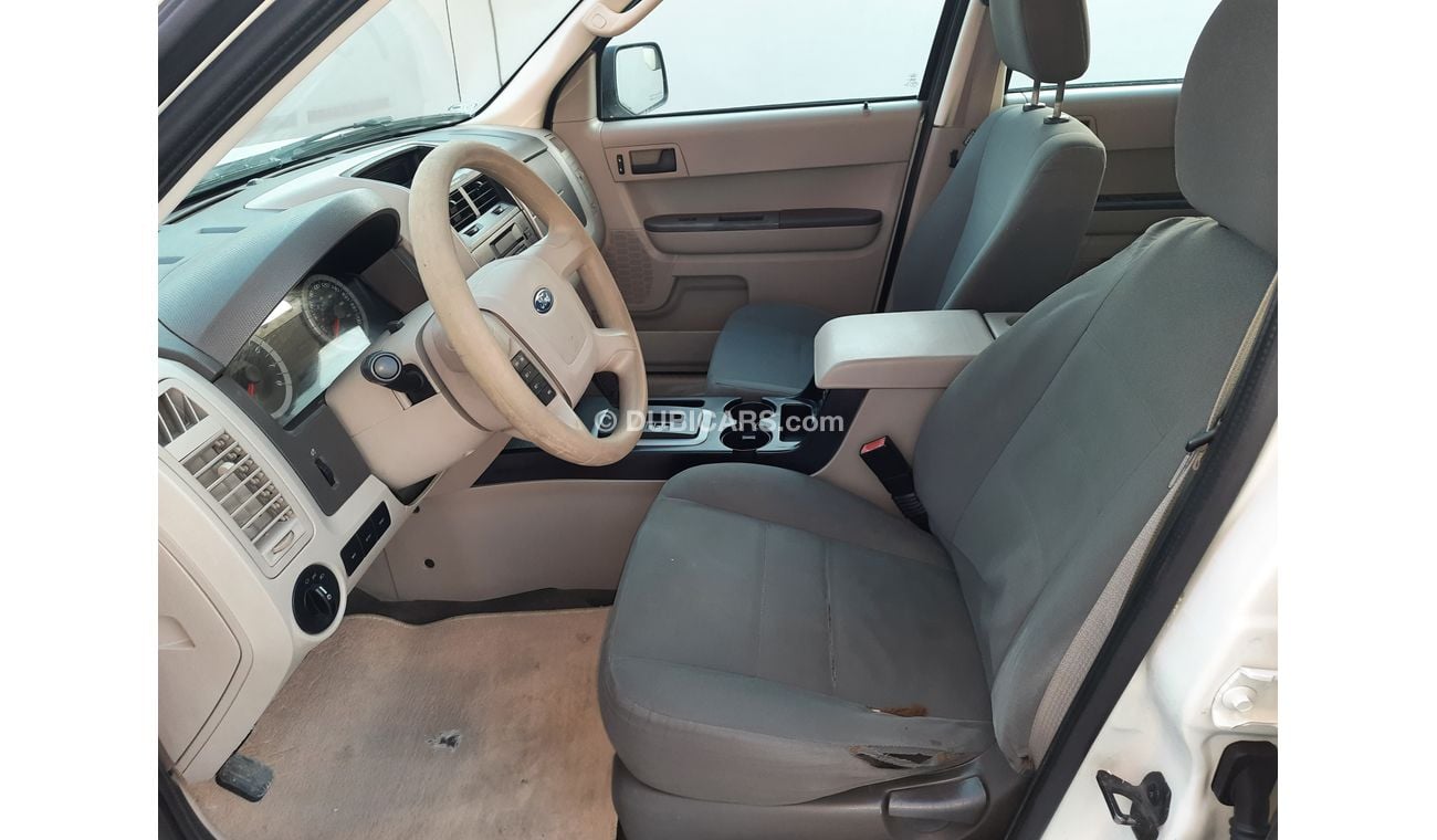 فورد إيسكاب فورد اسكيب موديل ٢٠١٢ خليجي بحالة ممتازة