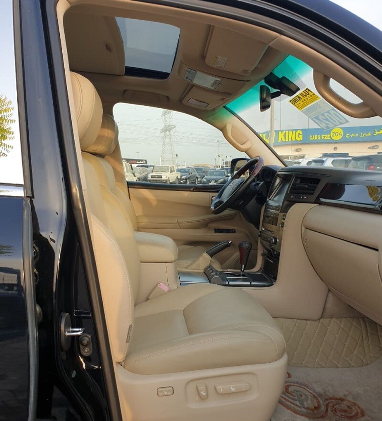 لكزس LX 570 MODIFIED 2020 PETROL EXCELLEN CONDITION