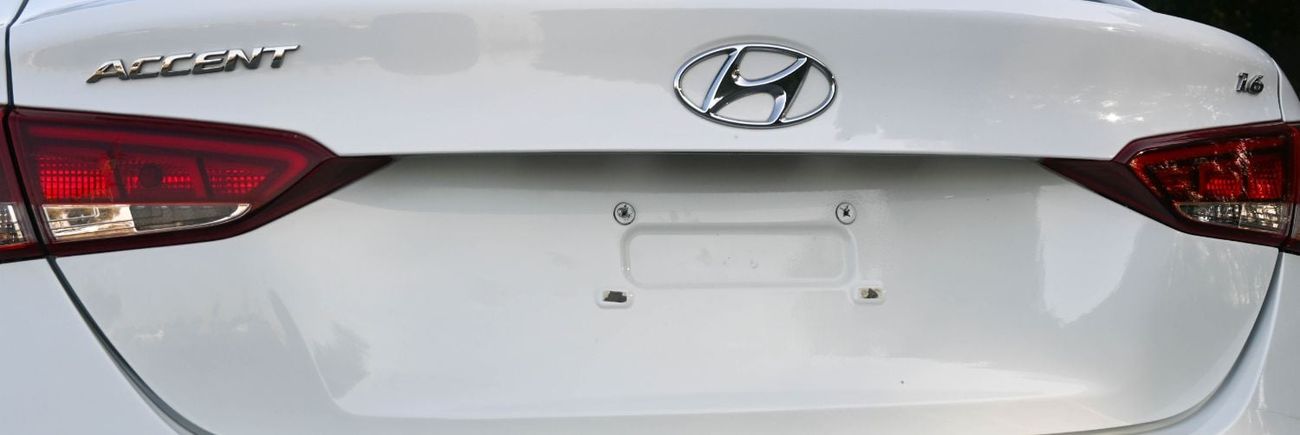 Hyundai Accent GLS 1.6L (123 HP) Hyundai Accent 1.6L 2021 GCC Original Paint & accident-free Excellent Condition 70