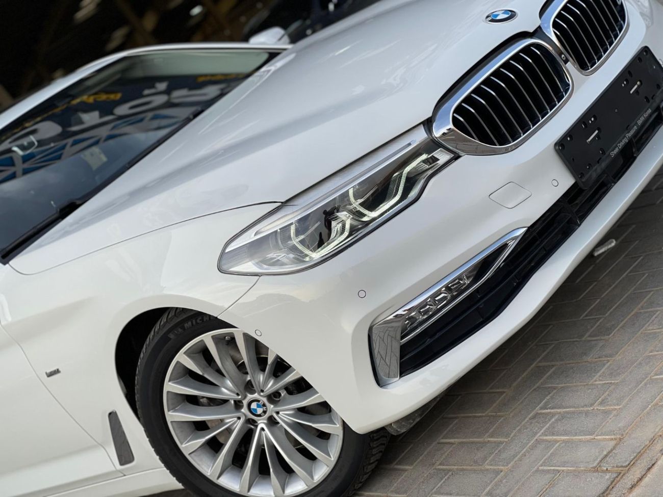 بي أم دبليو 530i Luxury 2.0L LUXURY LINE / KOREAN IMPORTED / CLEAN TITLE / DIAMOND LEATHER BIG SEATS