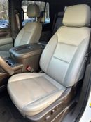 Chevrolet Tahoe Z71 6.2L CHEVROLET TAHOE Z71 GCC 2022  Full Service history ( Under Warranty ) Original Paint full o