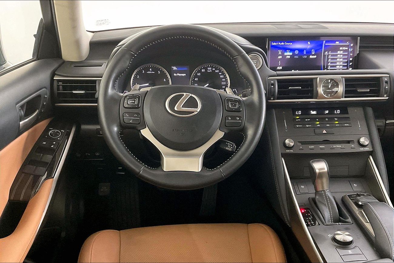 Lexus IS350 Platinum | Guaranteed Warranty | 0 Down Payment