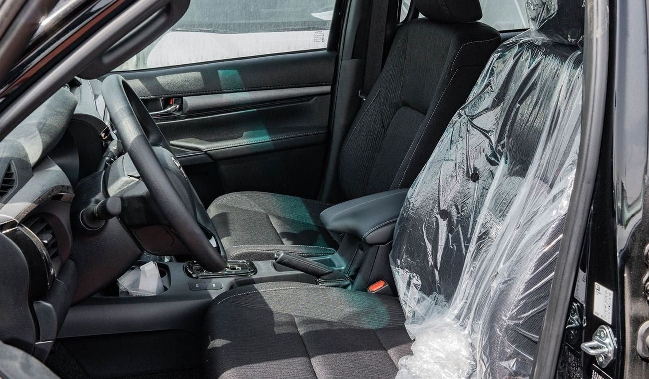 تويوتا هيلوكس 2025 Toyota Hilux Adventure 4.0L AT Petrol (Black)