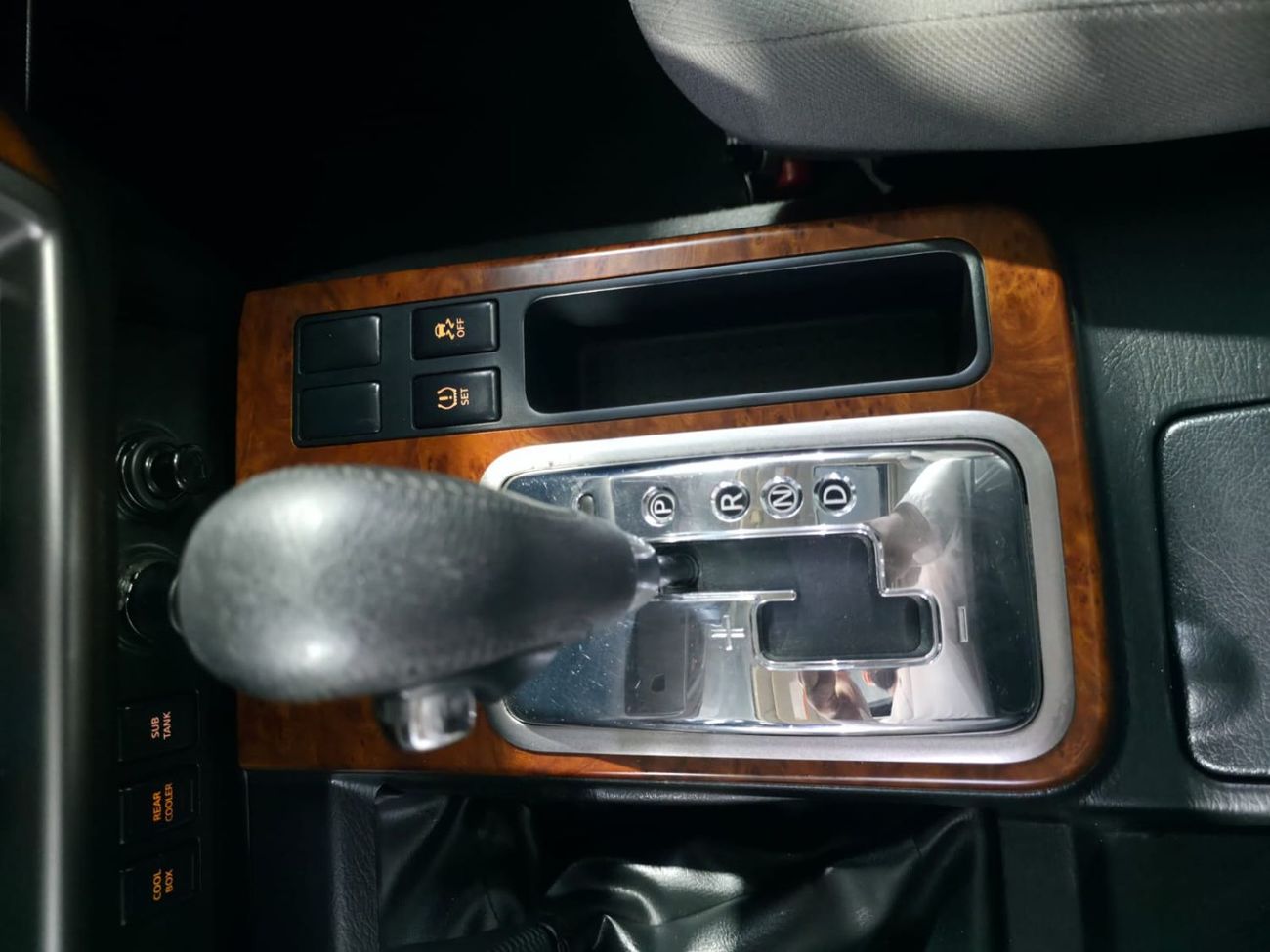 Nissan Patrol Safari Safari 4.8L A/T