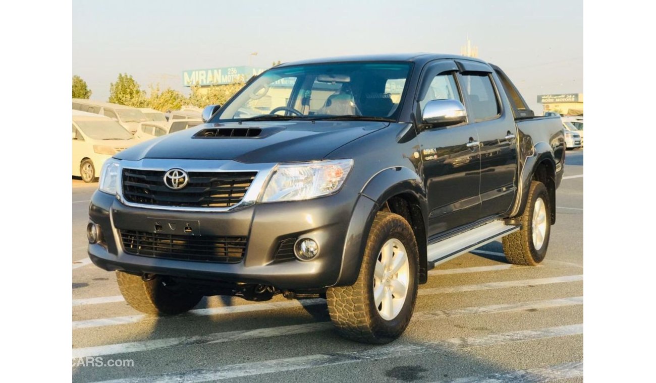 تويوتا هيلوكس Toyota hilux diesel Engine model 2011 grey color for export