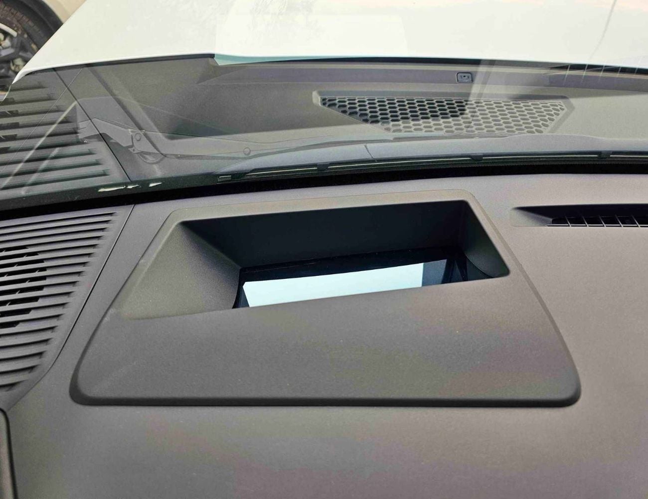 تويوتا برادو LUXURY TURBO/ 2.4L V4 PETROL/ 360* WITH HEADUP DISPLAY/ RADAR/ PANORAMIC (CODE # PPLX1)