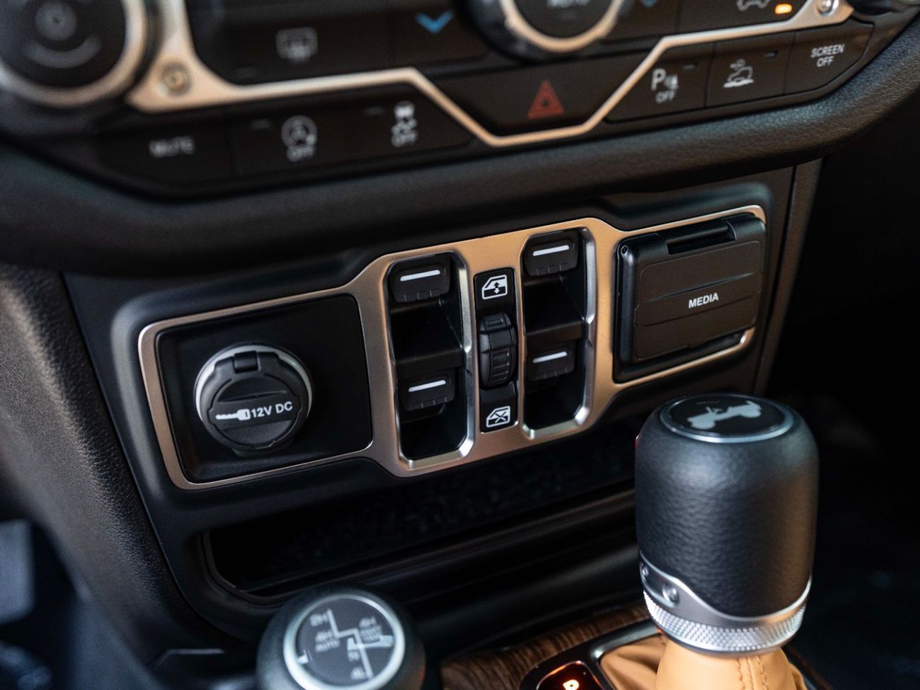 Jeep Wrangler Sport 3.6L A/T (4 Seater)