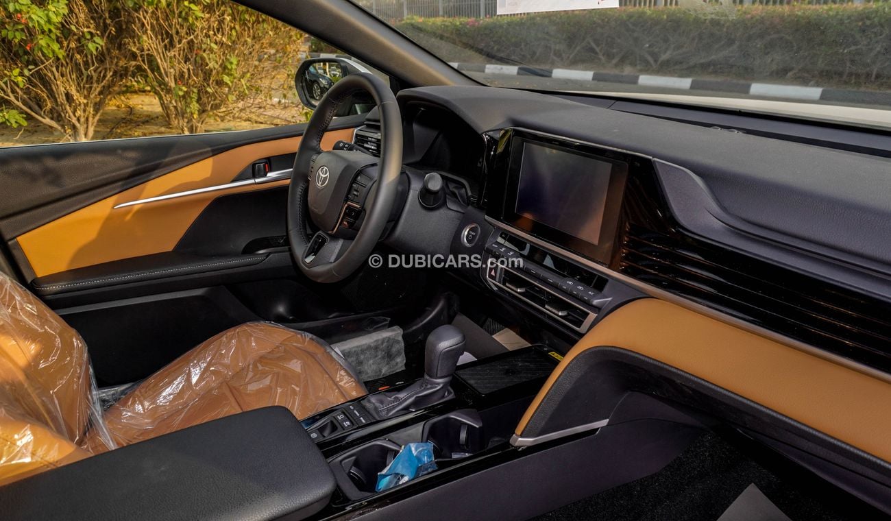 تويوتا كامري E Plus 2.5 L Hybrid