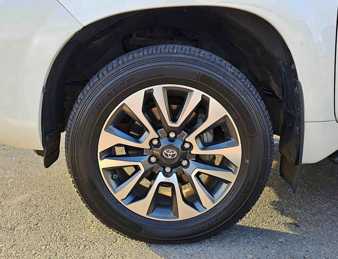 Toyota Prado GXR V6 / BACK TYRE / SUNROOF / SERVICE HISTORY / SINGLE OWNER / ONLY FOR EXPORT / LOT# 207514