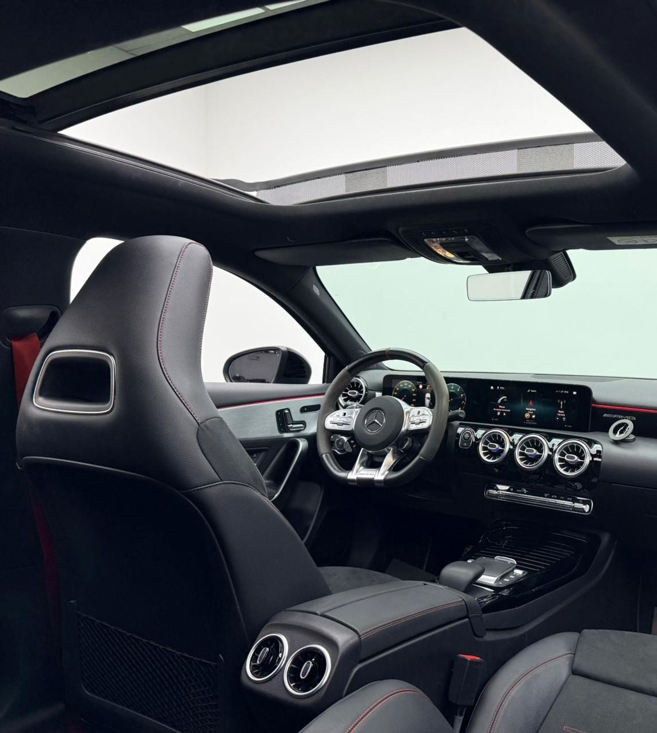 مرسيدس بنز A 35 AMG 2021 Mercedes Benz A35 AMG, Warranty, Full Service History, Excellent Condition, GCC