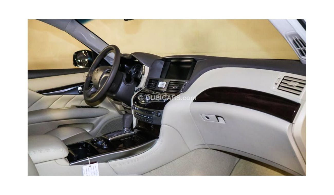 Infiniti Q70 LUXE 3.7L With 3 Years or 100,000KM GCC Warranty!!