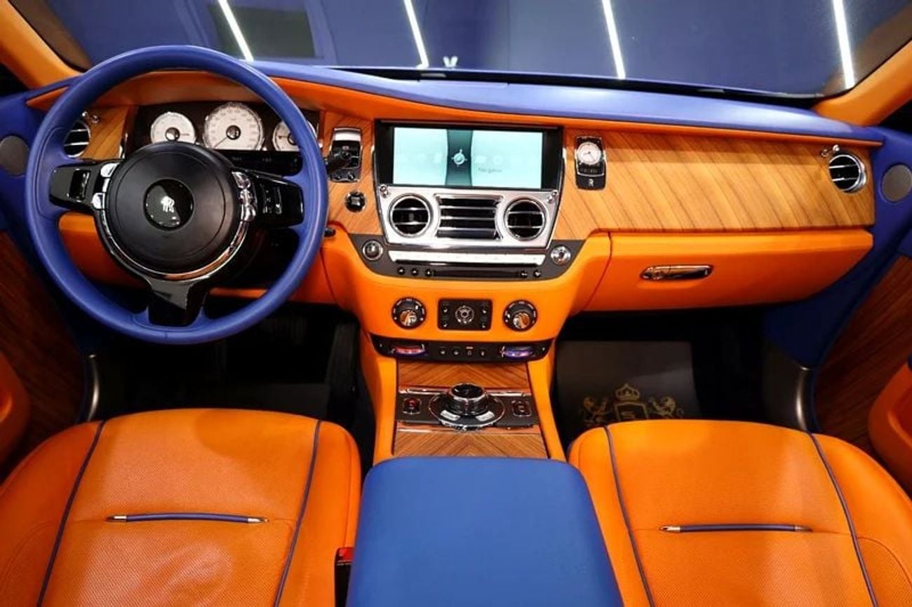 Rolls Royce Wraith STD 2016 Rolls-Royce Wraith, Canadel Wood Panelling, Starlights, Illuminated Spirit of Ecstasy, GCC!!