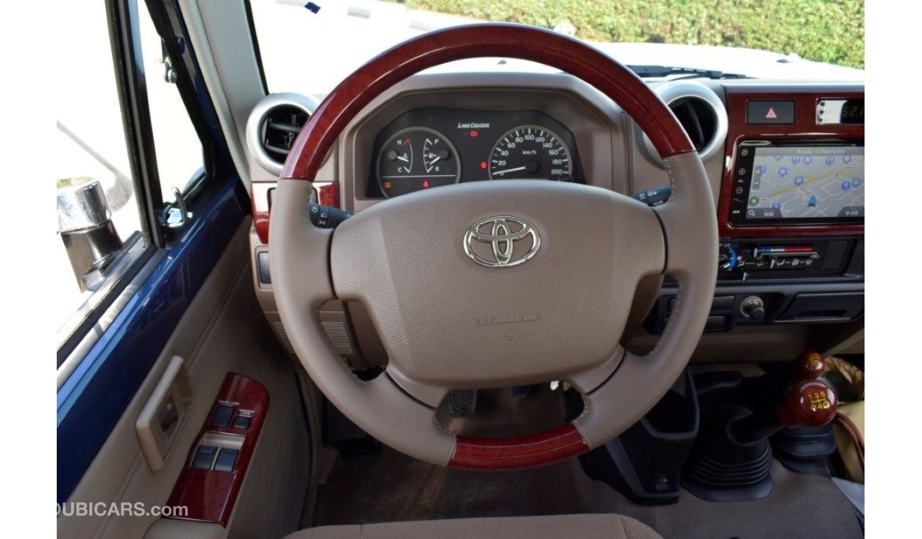 Toyota Land Cruiser 71 Hardtop Short Wheel Base Xtreme V6 4.0l Petrol 5 Seat Manual Trans