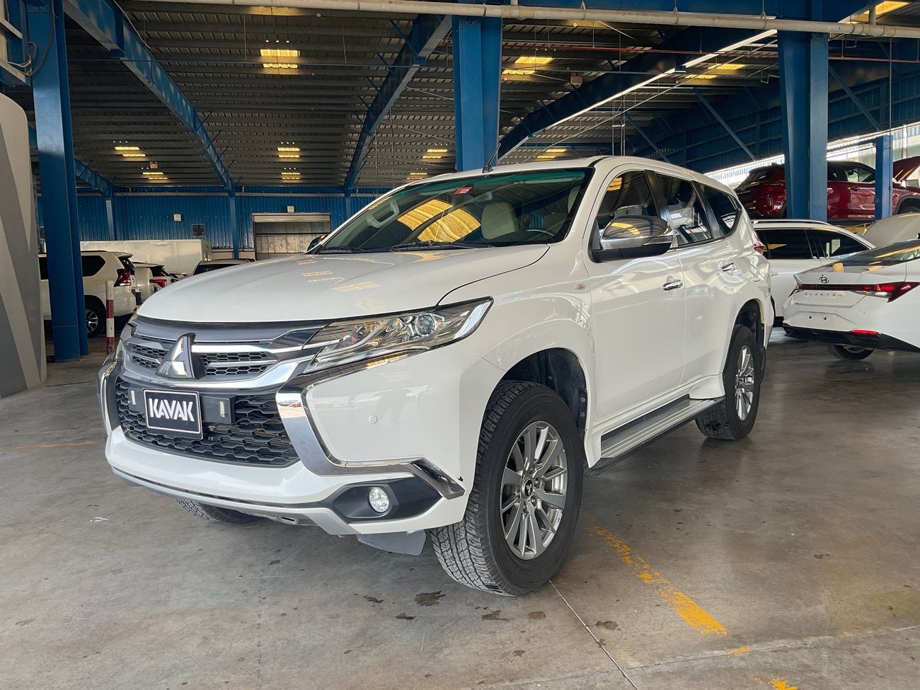 Mitsubishi Montero Sport GLS Mid | upto AED 20,000 Ramadan Discount | Guaranteed Warranty | 0 Down Payment