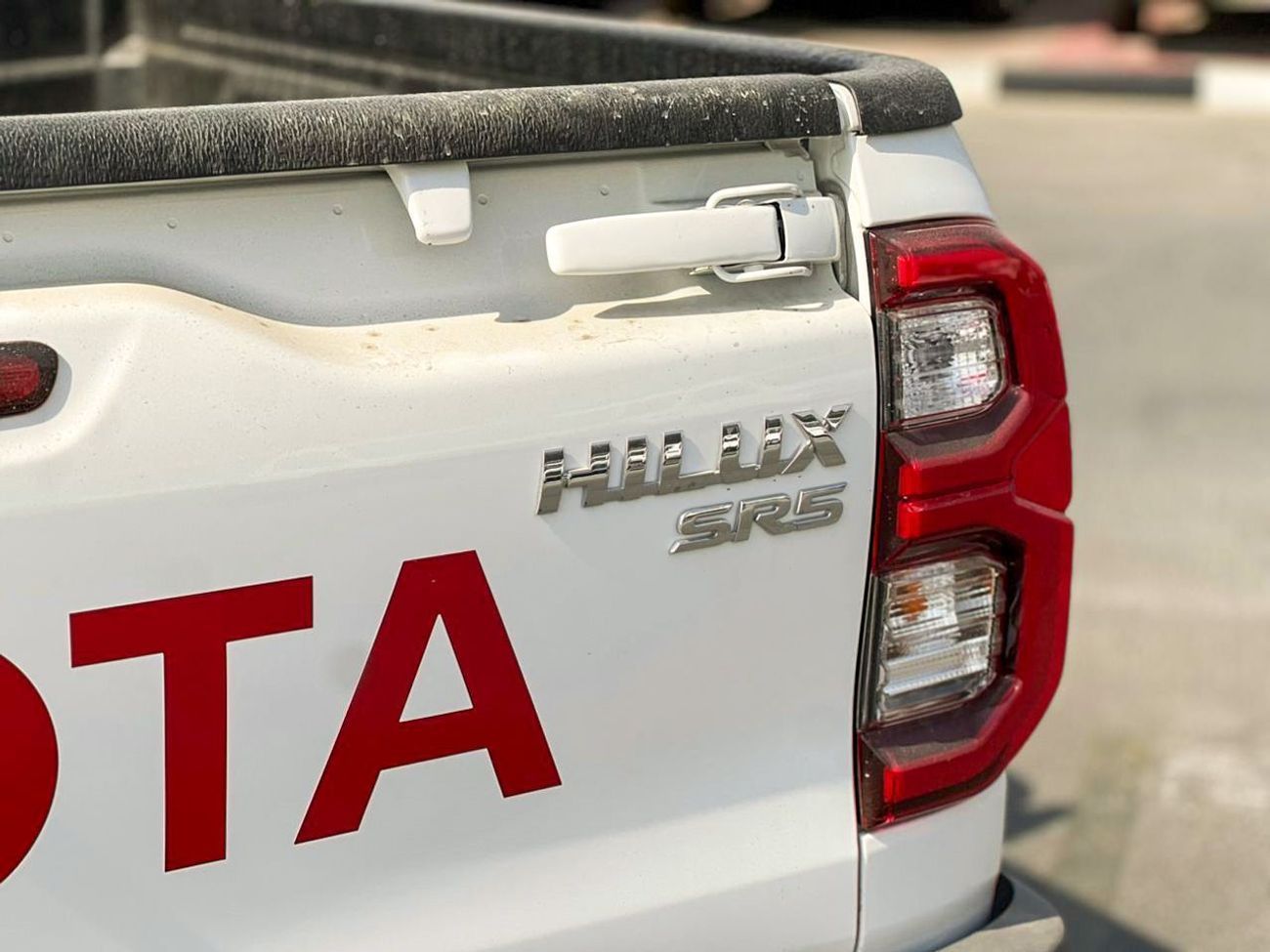 Toyota Hilux EXPORT ONLY - S GLX 2.7L AWD M/T