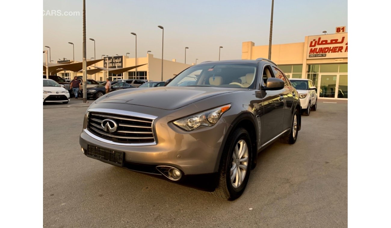 Infiniti FX35 Infiniti Fx35 2012 Full Option Sunroof Sensors Bluetooth Screen Electric Seats 360 . Rear Camera