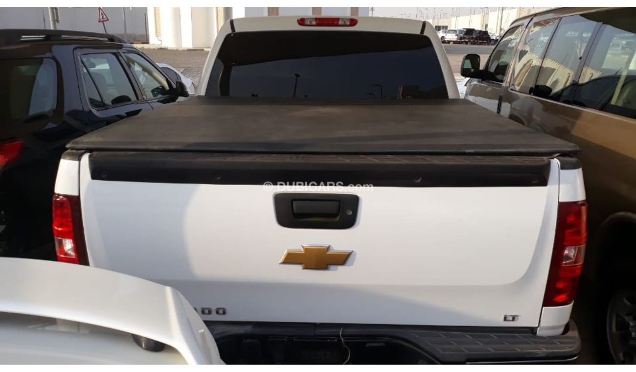 Chevrolet Silverado American specs 2012  4x4 drive automatic gear