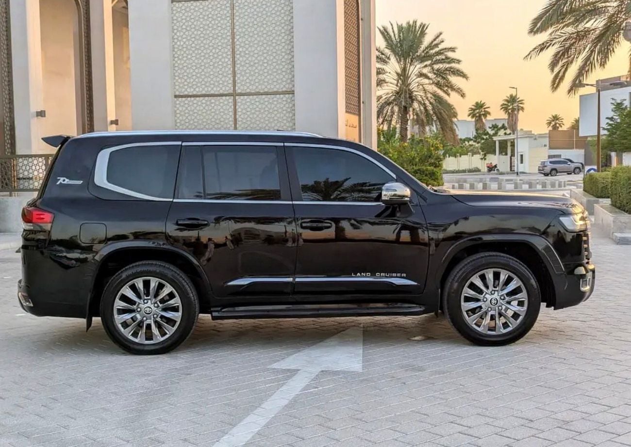 Toyota Land Cruiser GXR 2017 Model Facelift 2025 Shape Exterior and Interior Both Full Option Very Clean and Perfect Con