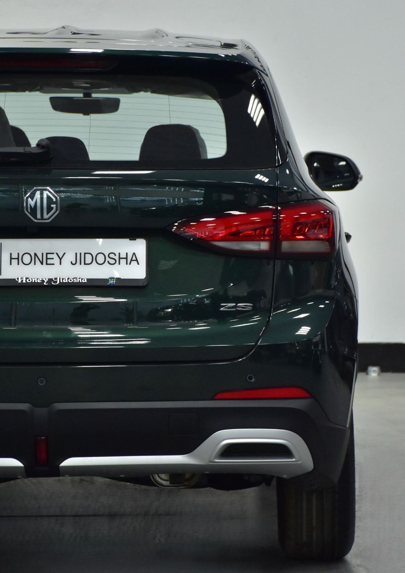 أم جي ZS EXCELLENT DEAL for our MG ZS 1.5L ( 2026 Model ) in Green Color GCC Specs