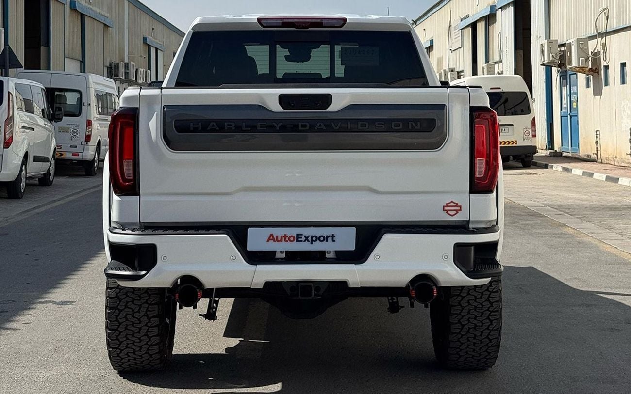 GMC Sierra 6.2 V8 1500 AT4 harley davidson in LEFT HAND DRIVE