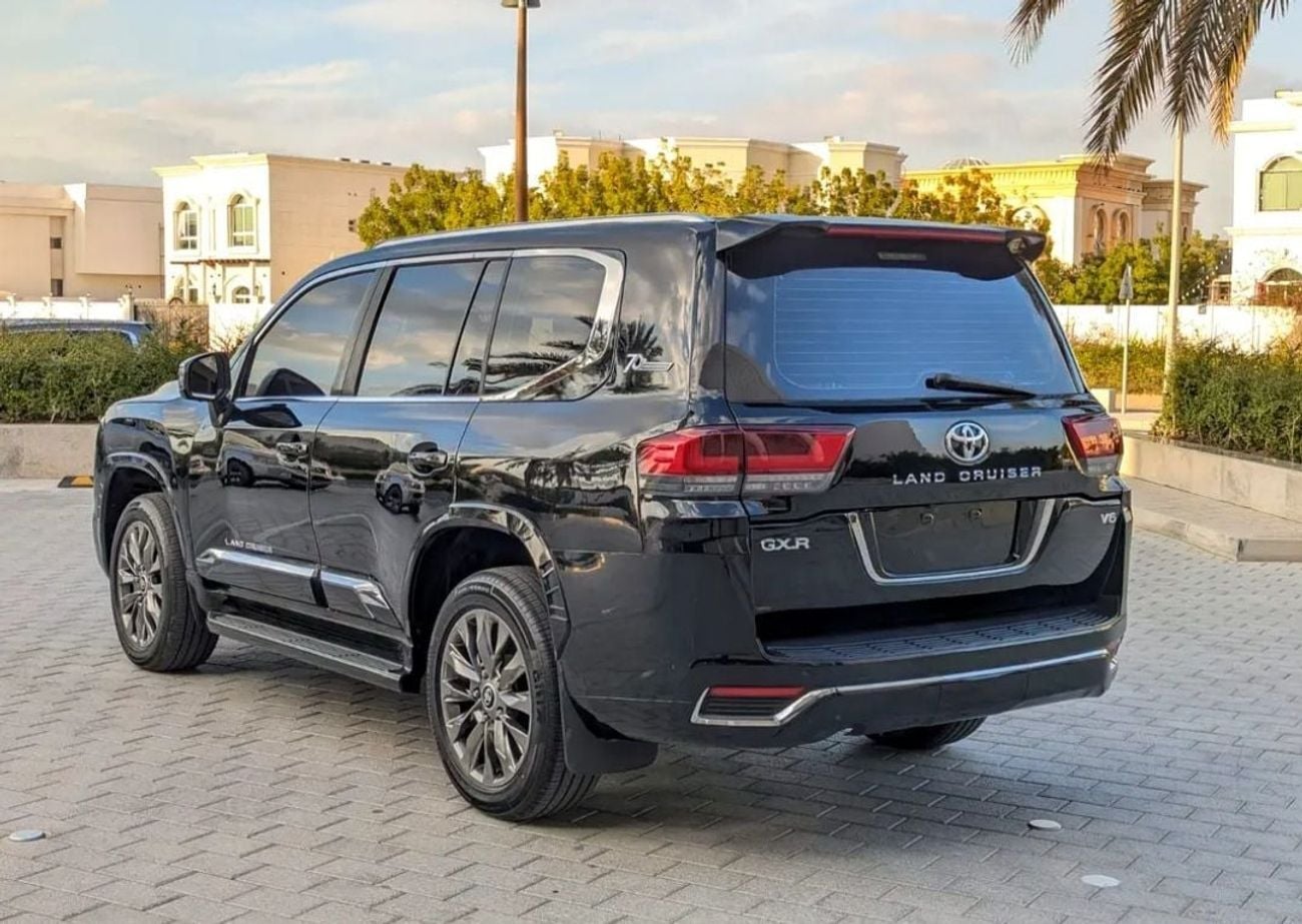 تويوتا لاند كروزر Toyota landcruise 2008 Model Facelifte 2025 GXR 4.0L V6 petrol Engine Colour Black  push start Trans