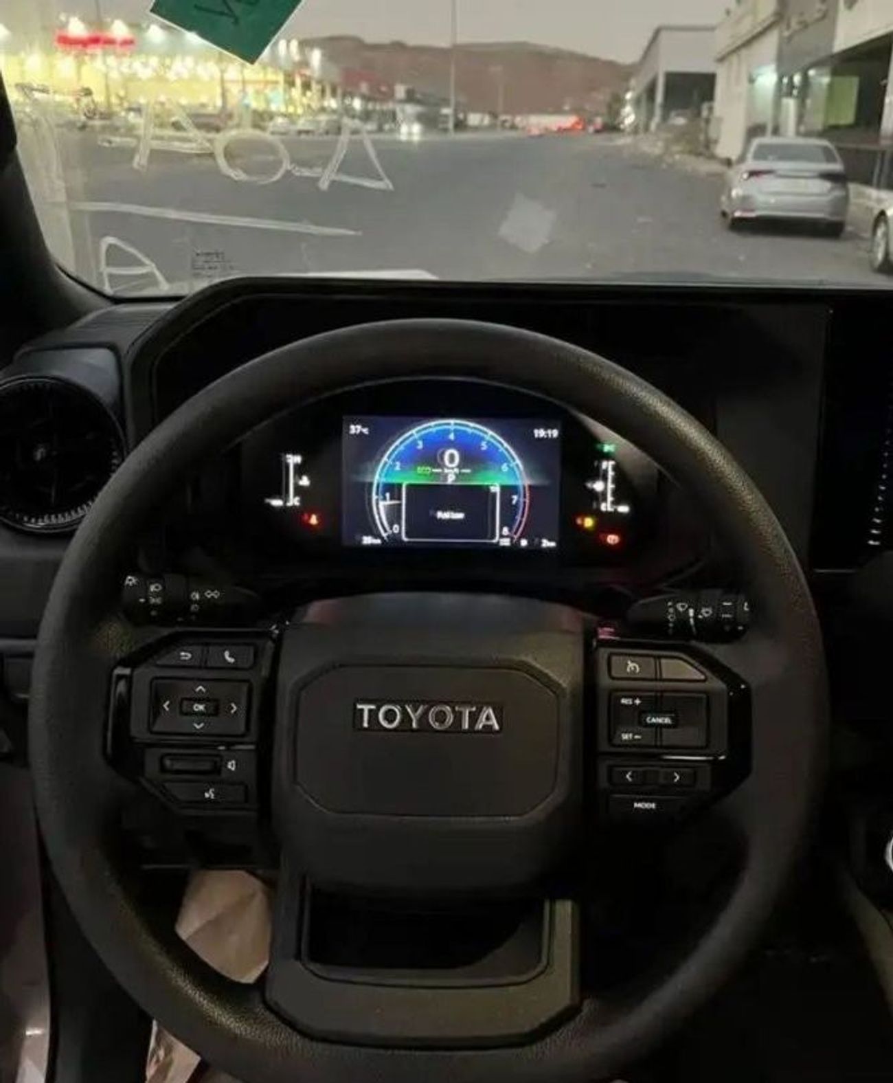 Toyota Prado 2.4L PETROL 2024 GCC