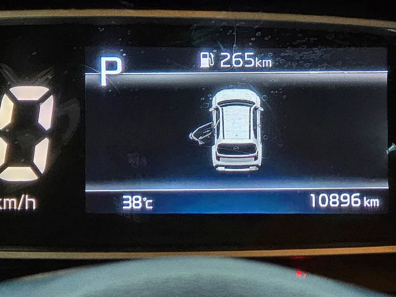 Kia Sonet GT-Line | GCC Specs | Warranty | Top Option