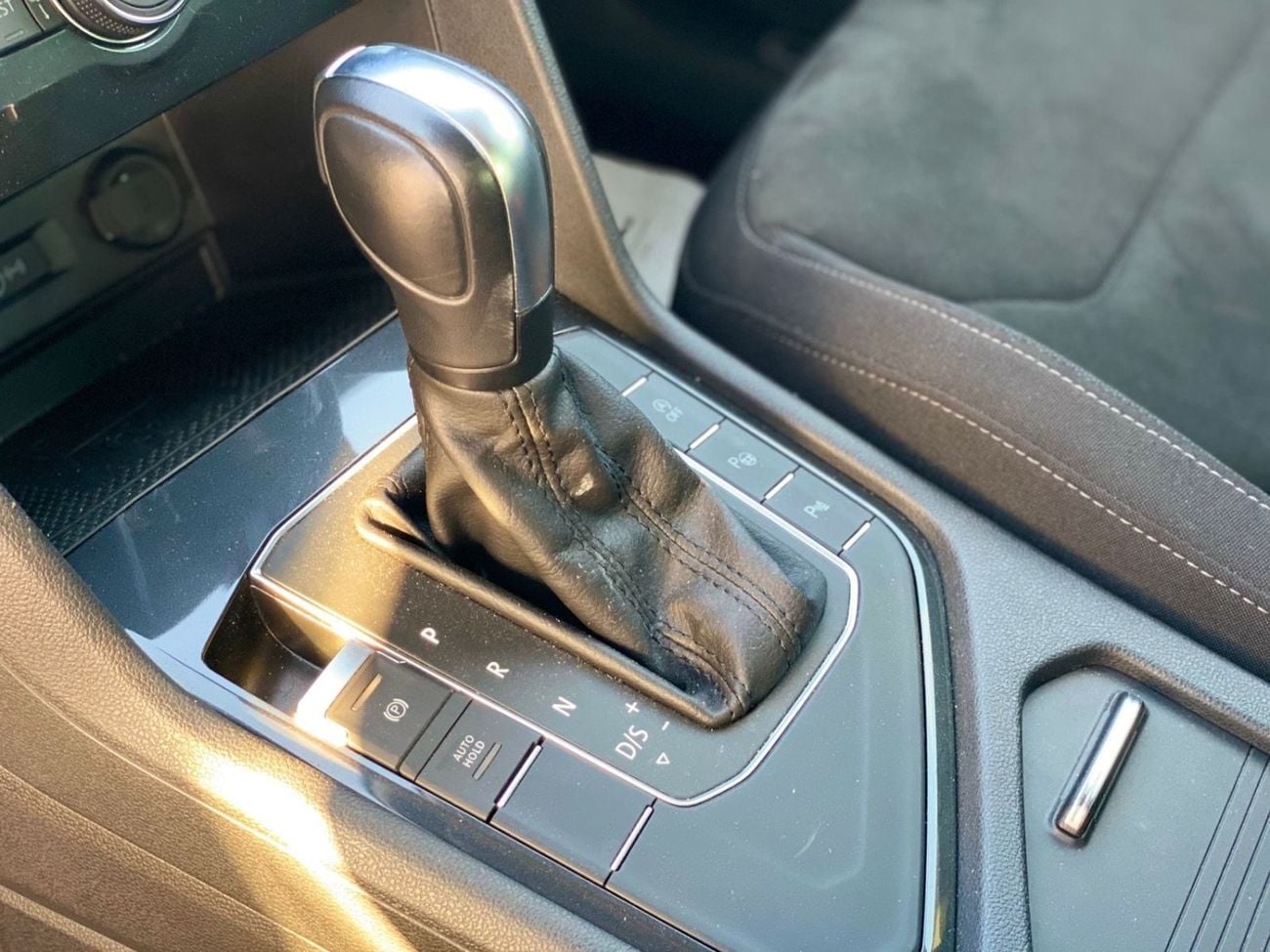 Volkswagen Tiguan SE 1.5L Engine