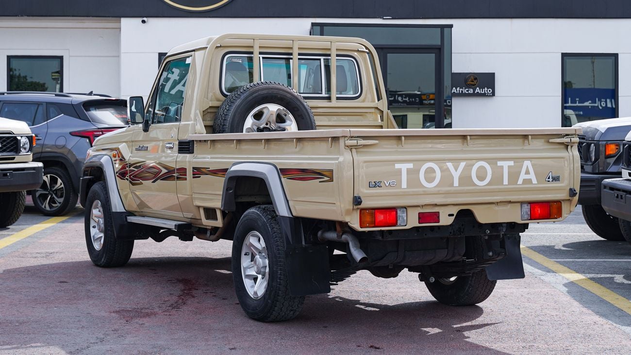 Toyota Land Cruiser Pick Up
