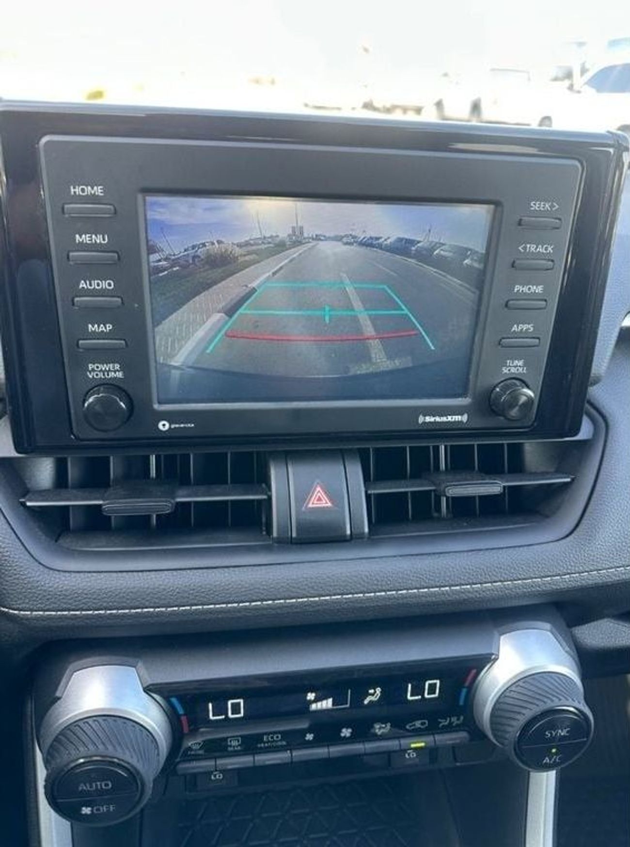 تويوتا راف ٤ Hybrid XLE 2.5L premium Full Option