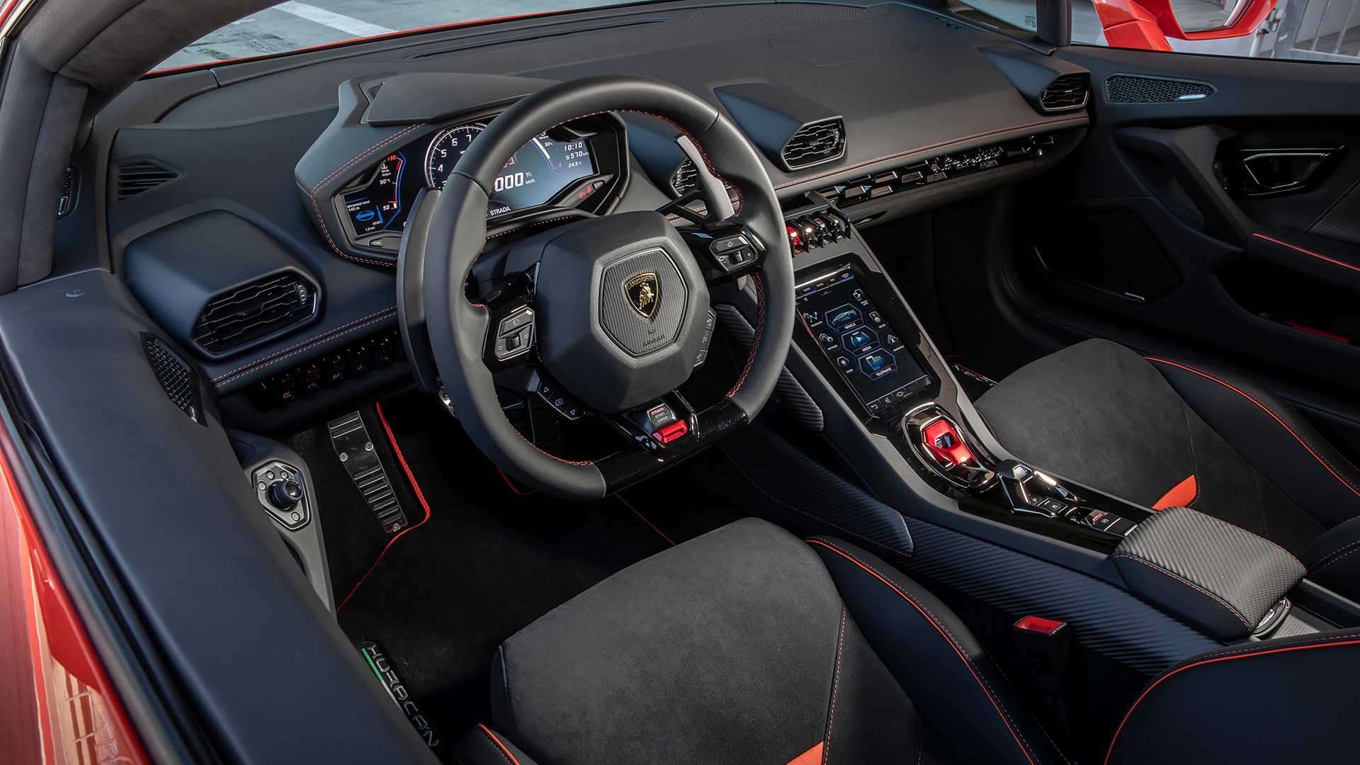 Lamborghini Huracan interior - Cockpit