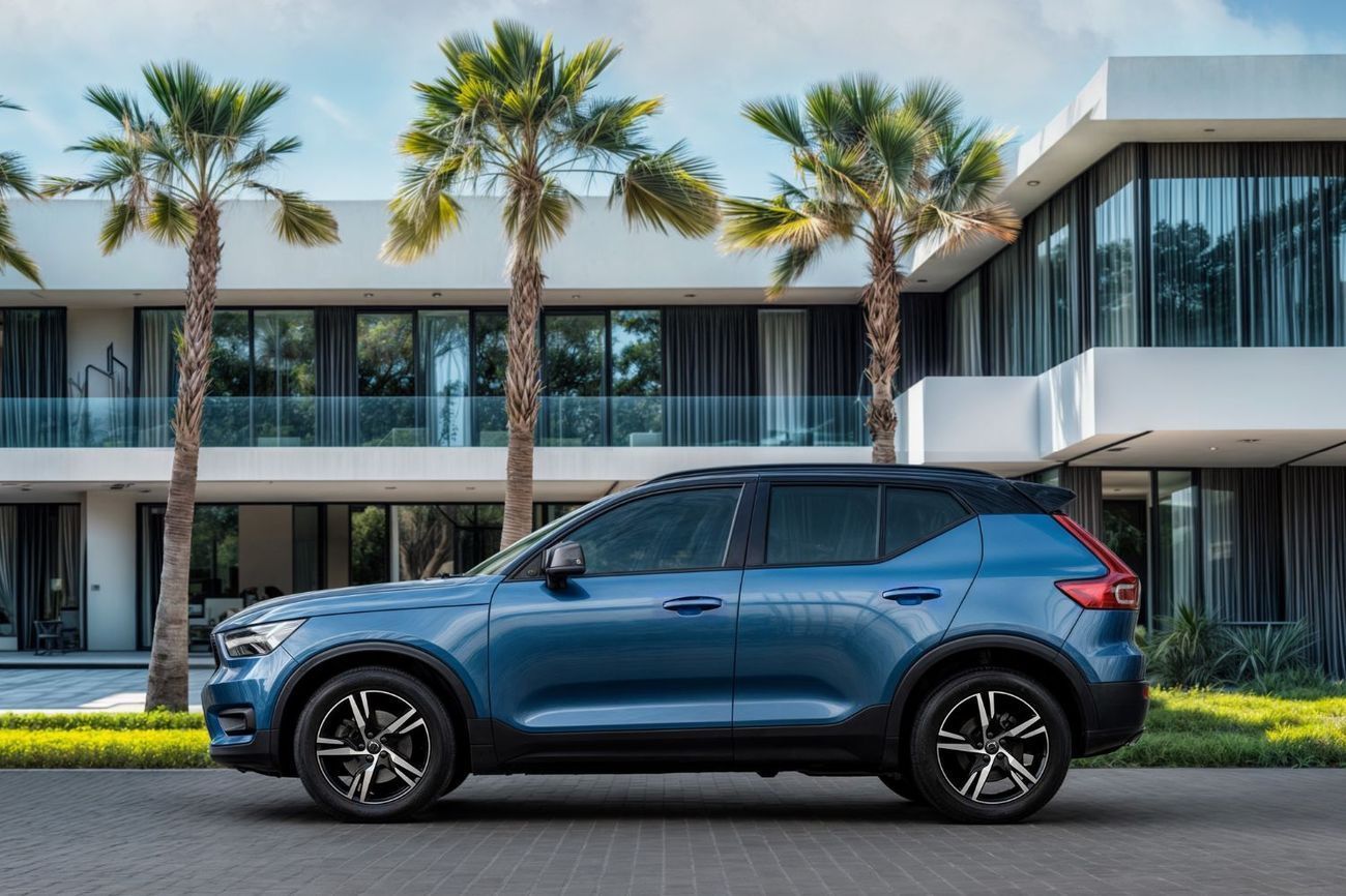 فولفو XC 40 T4 R-DESIGN | 1,860 P.M  | 0% Downpayment | VOLVO SERVICED!