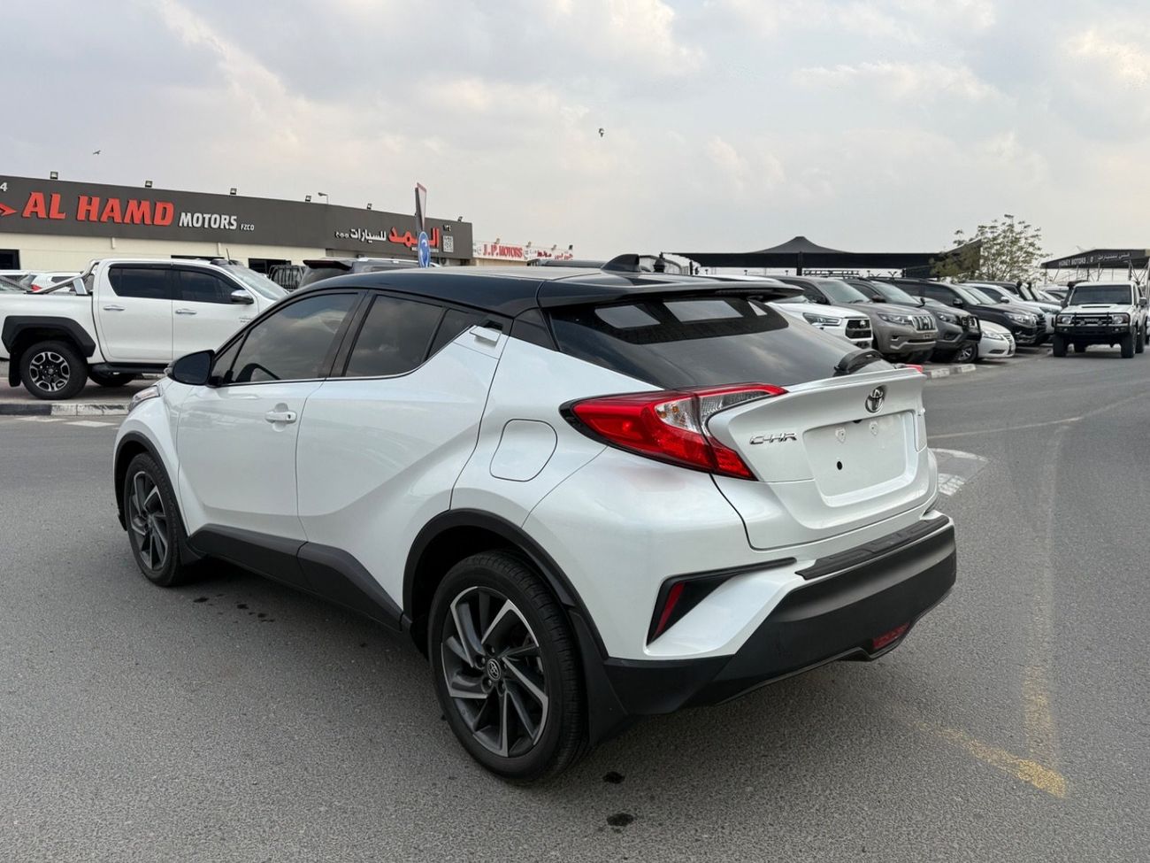 تويوتا CHR LIMITED,LEADER SEAT,PUSH START, STICKER 2023 MODEL