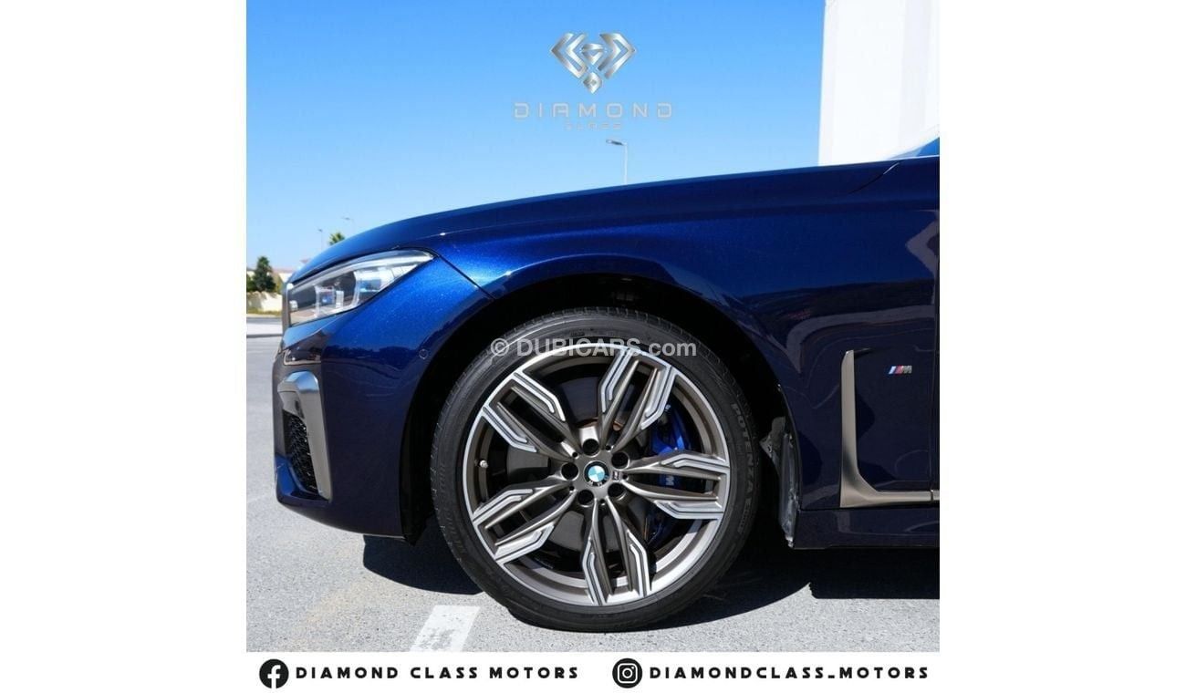BMW M760Li xDrive 6.6L