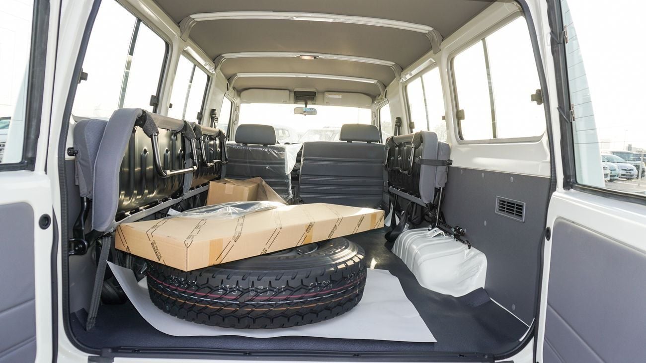 Toyota Land Cruiser 70 LC 78 HARDTOP 4.0L MT 4.0L V6 M/T