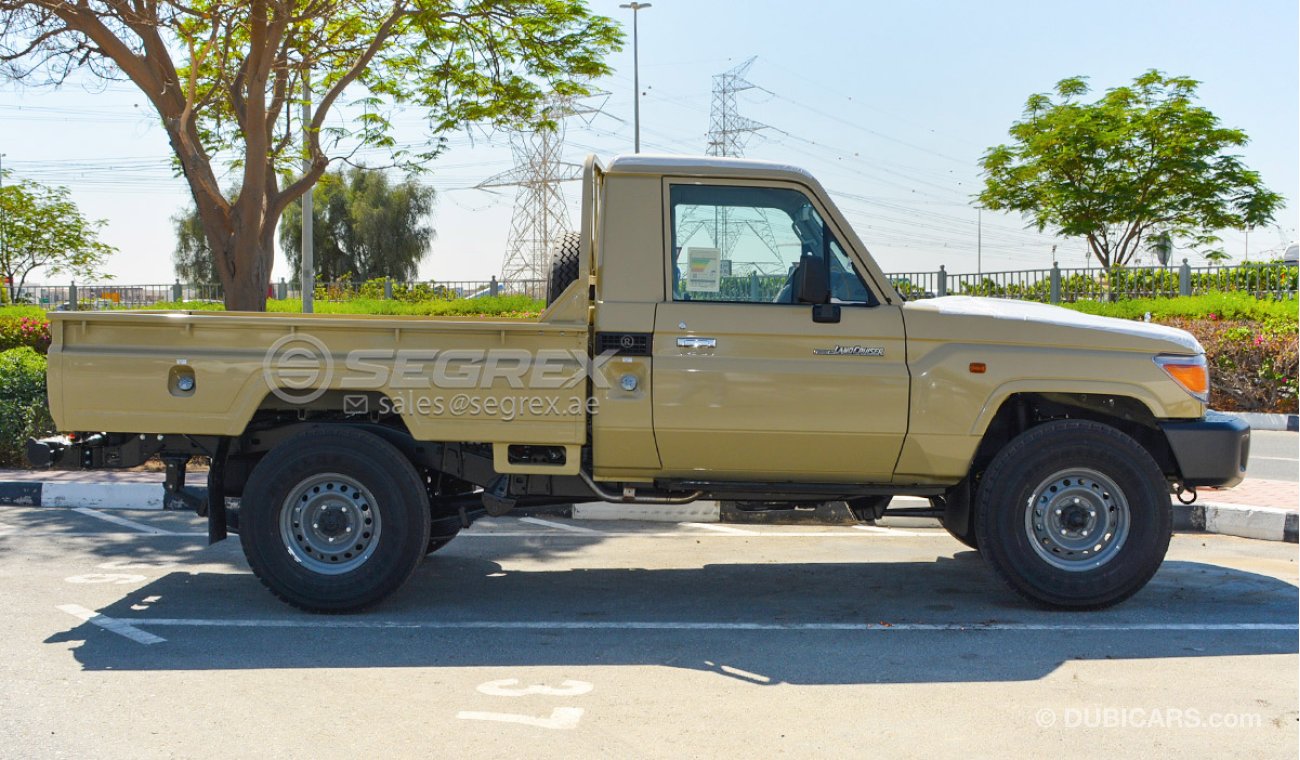 تويوتا لاند كروزر بيك آب Toyota Land Cruiser Pick Up LC79 Cabina Sencilla, 4.0L Gasolina