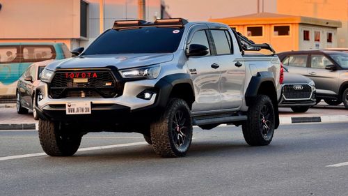تويوتا هيلوكس GR SPORTS KIT INSTALLED | 2.8L DIESEL ENGINE | RHD | DOUBLE CABIN