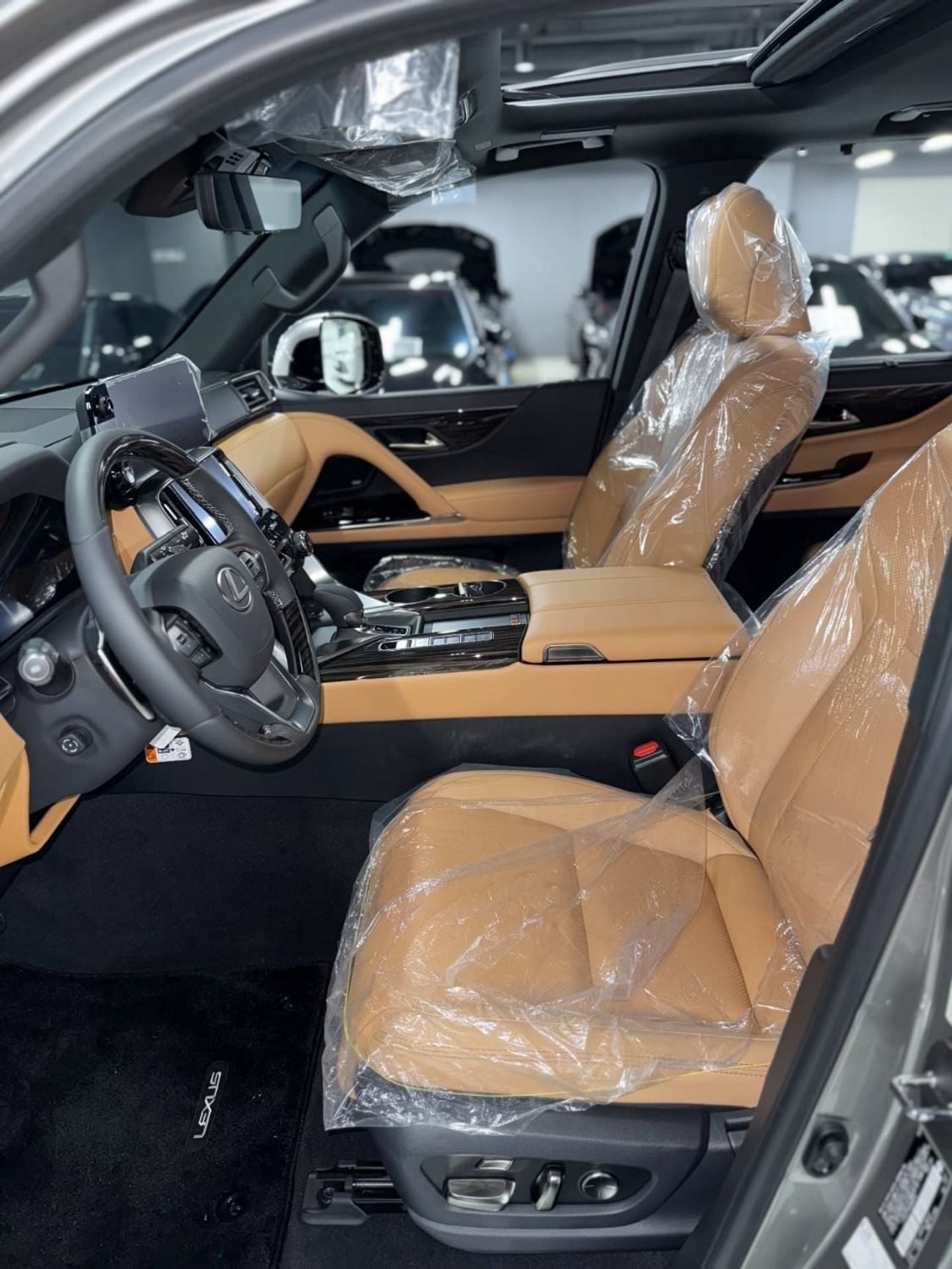 Lexus LX700h SIGNATURE (NO AUTOPARK) TITANIUM/TAN 2026