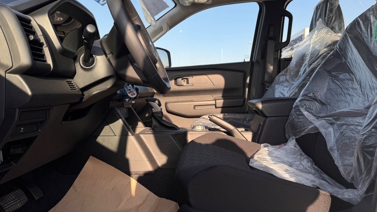 ميتسوبيشي L200 L200 2.4L med option diesel A/T