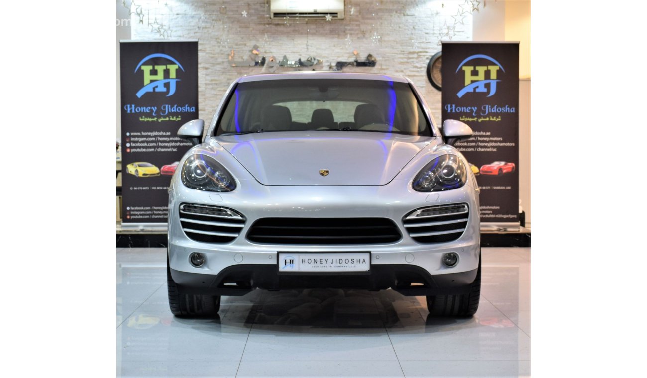 بورش كايان IMMACULATE CONDITION! Porsche Cayenne 3.6 V6 ( 2014 Model! ) in Silver Color! GCC Specs