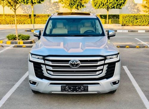 تويوتا لاند كروزر VXR