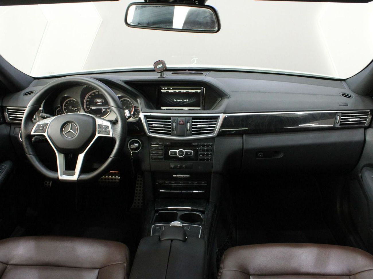 مرسيدس بنز E300 AMG | GCC